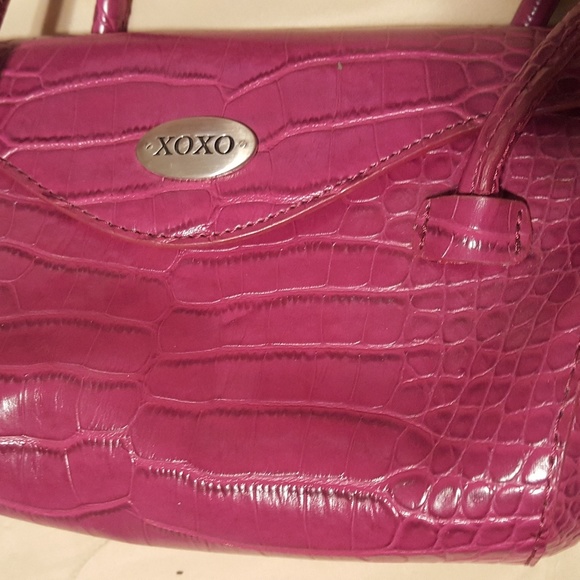 Raspberry Vinyl Handbag - Picture 2 of 4